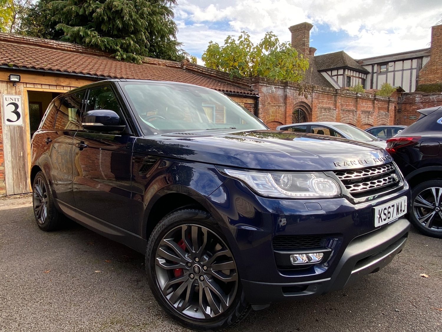 Used Land Rover Range Rover Sport 2017 for sale - 76341040: Photo 1