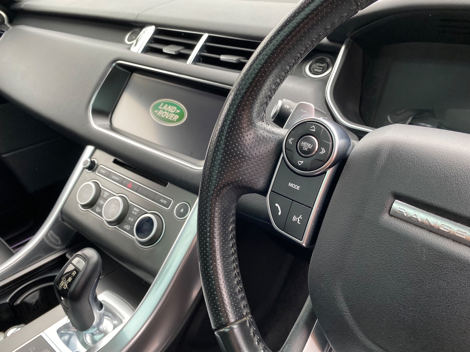 Used Land Rover Range Rover Sport 2017 for sale - 76341040: Photo 28