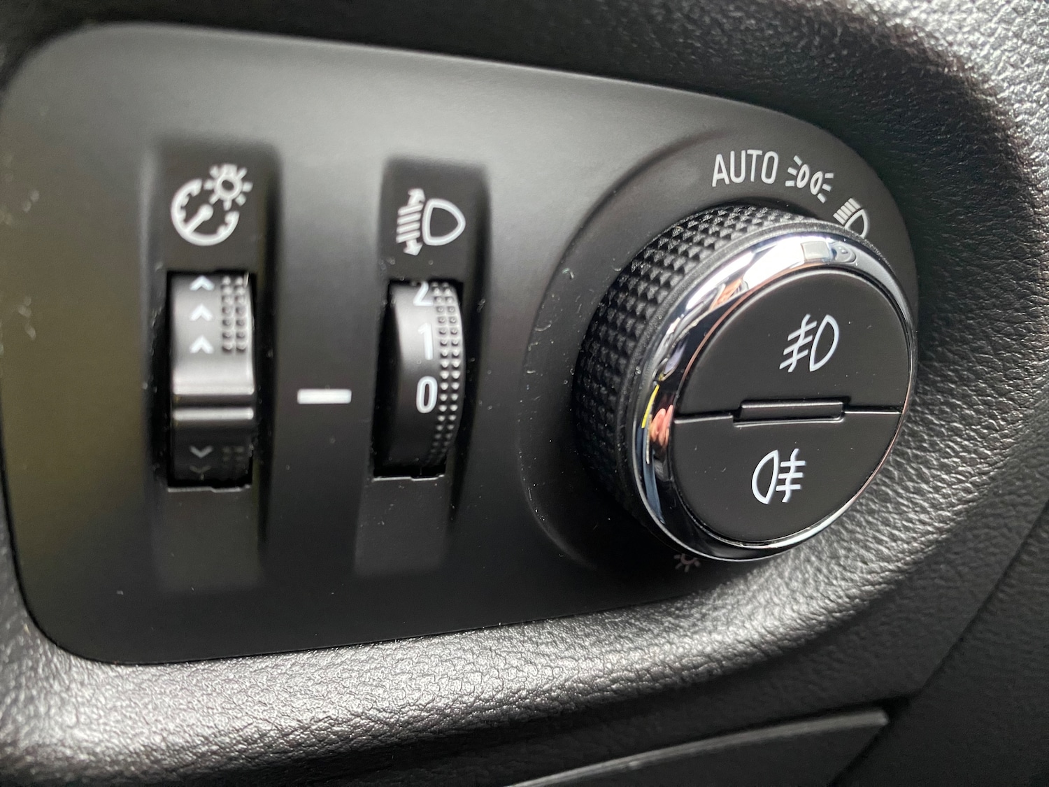 Used Vauxhall Astra 2017 for sale - 77297250: Photo 22