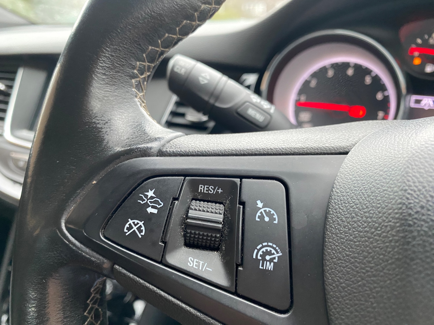 Used Vauxhall Astra 2017 for sale - 77297250: Photo 23