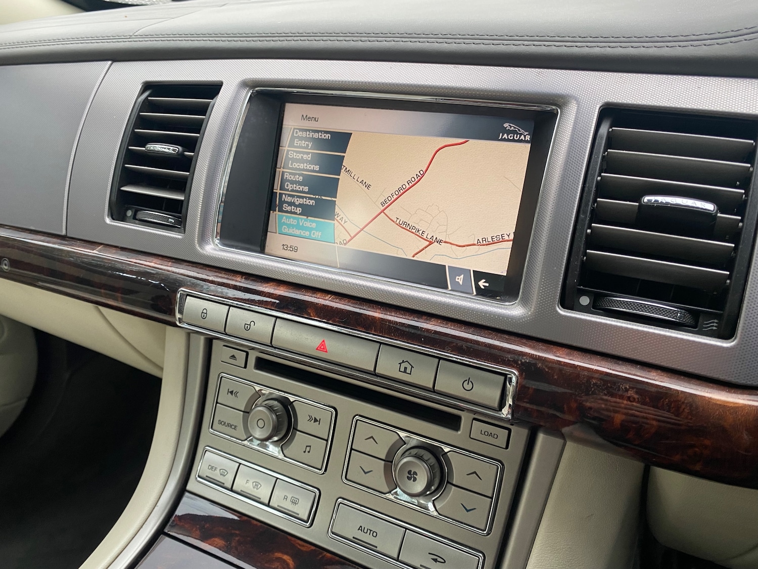 Used Jaguar XF 2008 for sale - 76892362: Photo 23