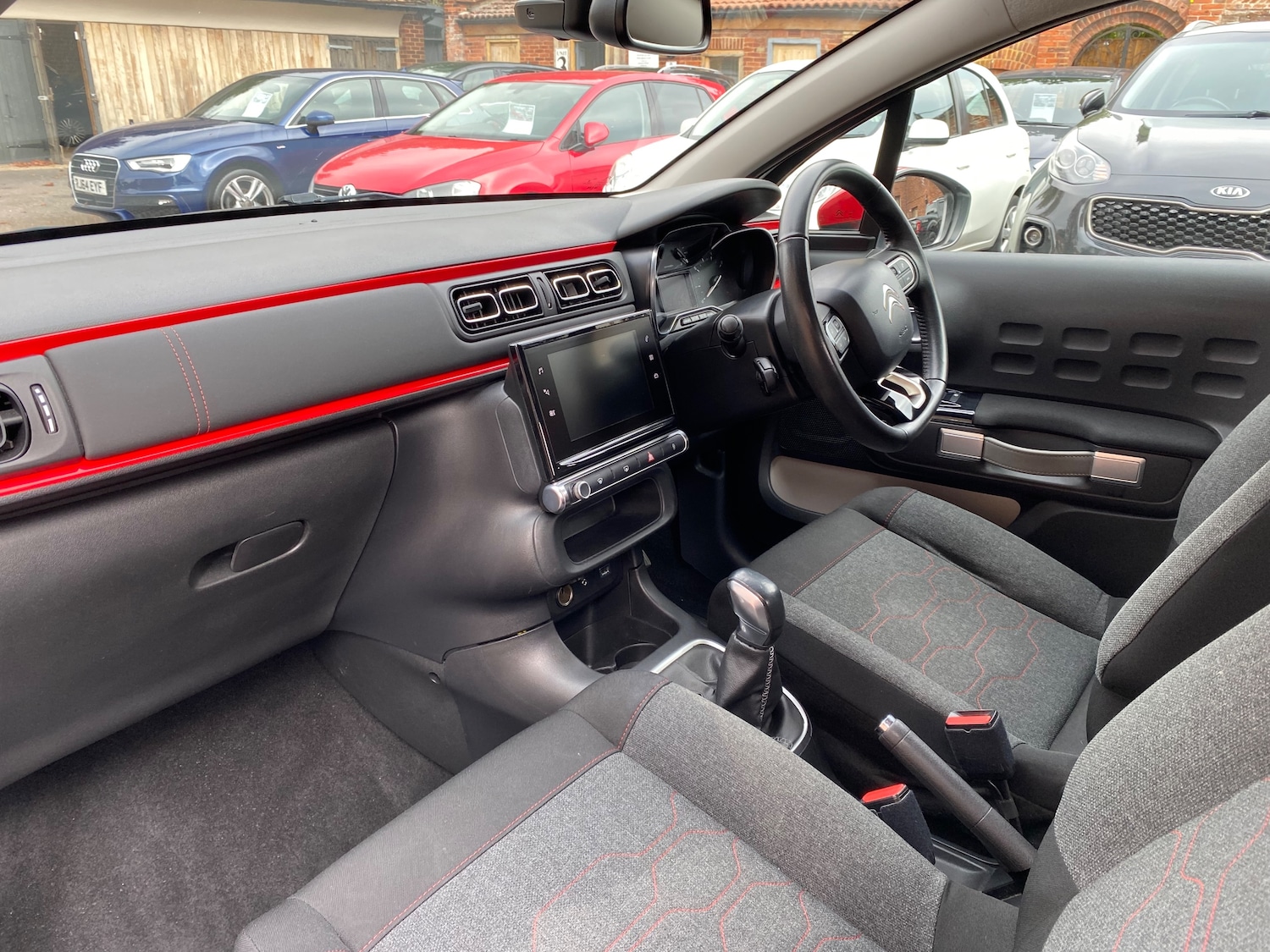 Used Citroen C3 2017 for sale - 76198179: Photo 19