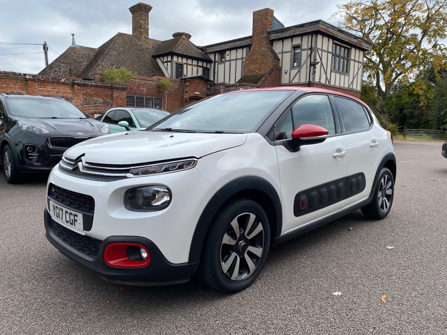 Used Citroen C3 2017 for sale - 76198179: Photo 3