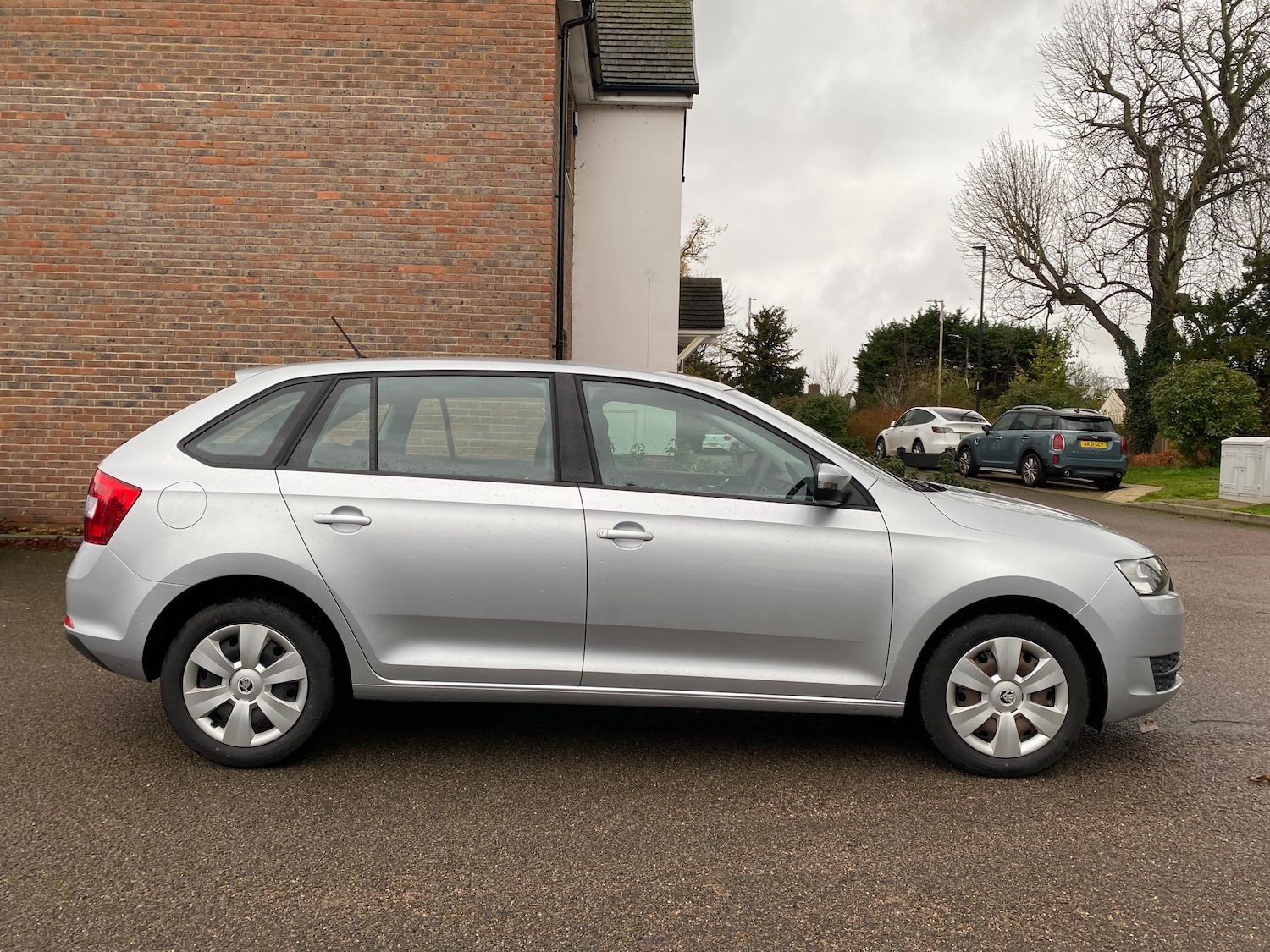 Used Skoda Rapid Spaceback 2016 for sale - 76748528: Photo 8