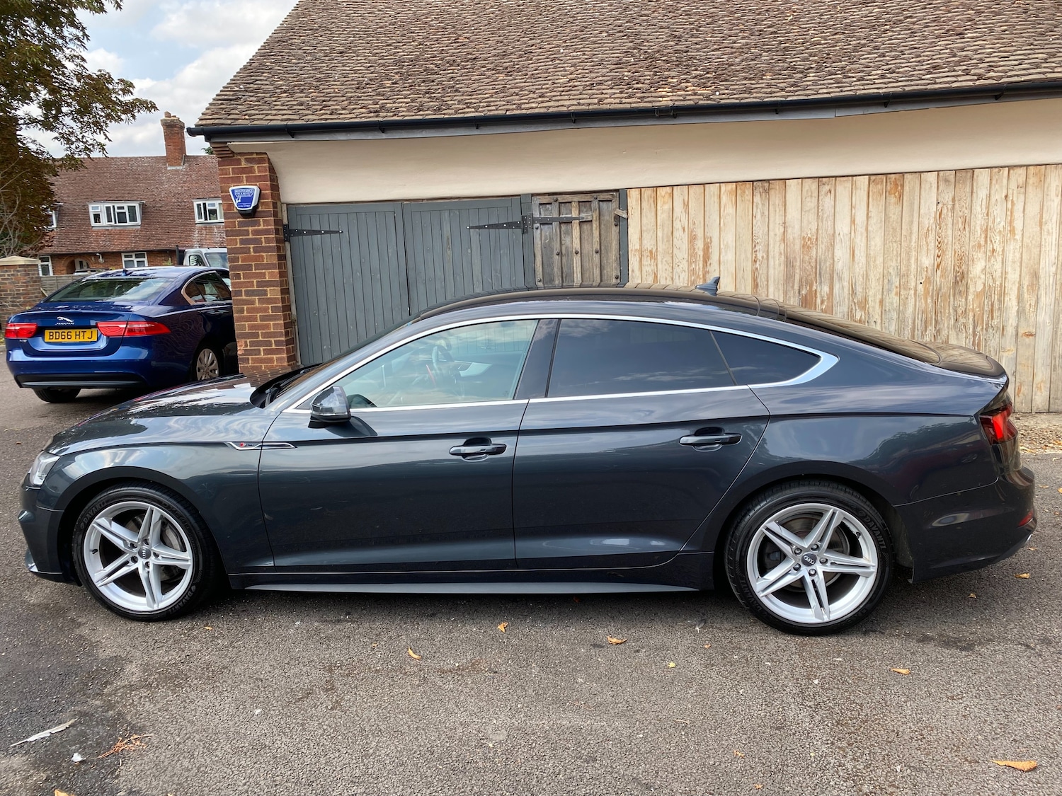 Used Audi A5 2017 for sale - 76653943: Photo 4
