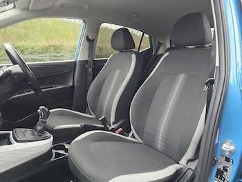 Used Hyundai i10 2022 for sale - 76973979: Photo