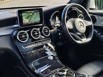 Used Mercedes-Benz GLC 2019 for sale - 79868605: Photo