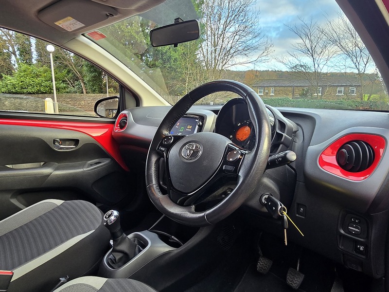 Used Toyota AYGO 2019 for sale - 76848518: Photo 11