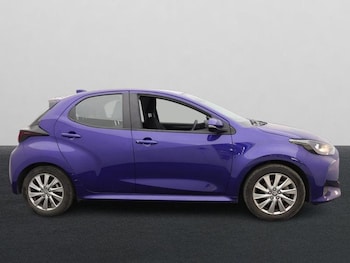 Used Toyota Yaris 2023 for sale - 79606707: Photo