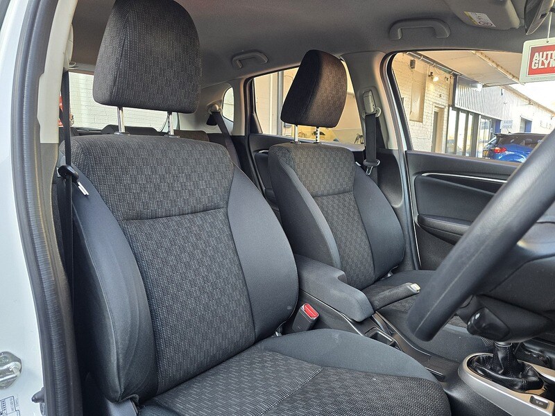 Used Honda Jazz 2016 for sale - 77716172: Photo 15