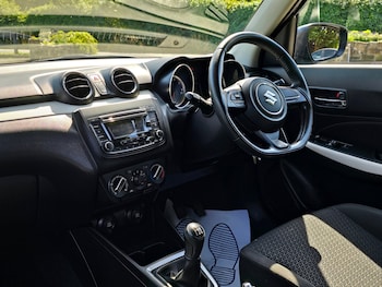 Used Suzuki Swift 2019 for sale - 79527213: Photo