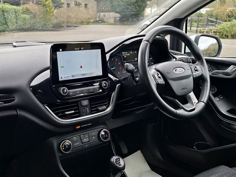 Used Ford Fiesta 2019 for sale - 78031209: Photo 2