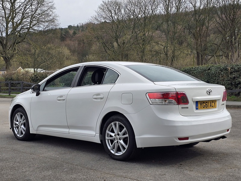 Used Toyota Avensis 2011 for sale - 77990120: Photo 16