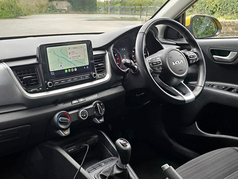 Used Kia Stonic 2023 for sale - 77104552: Photo 4