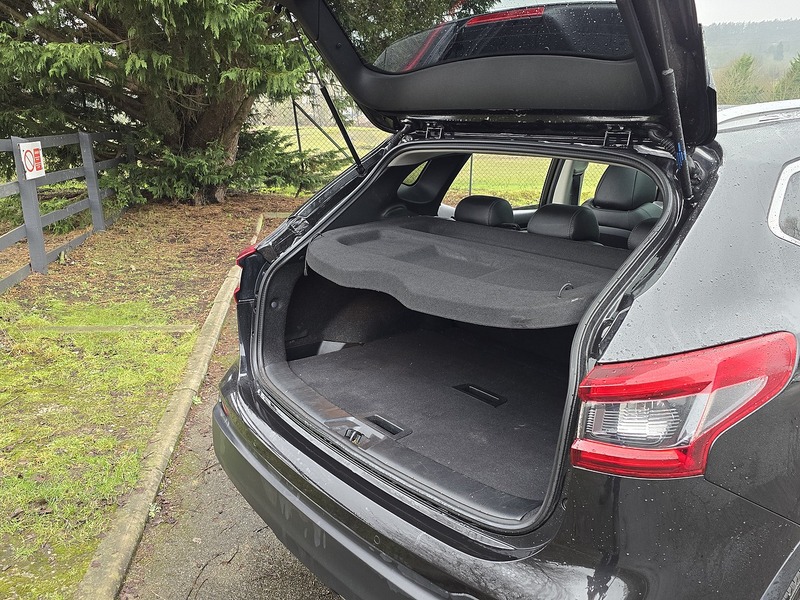 Used Nissan Qashqai 2017 for sale - 77328806: Photo 12