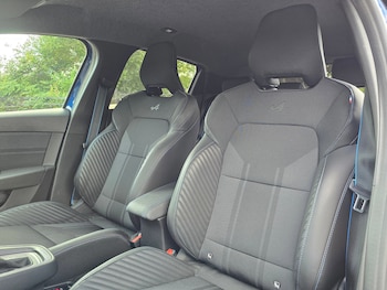 Used Renault Clio 2024 for sale - 79522636: Photo