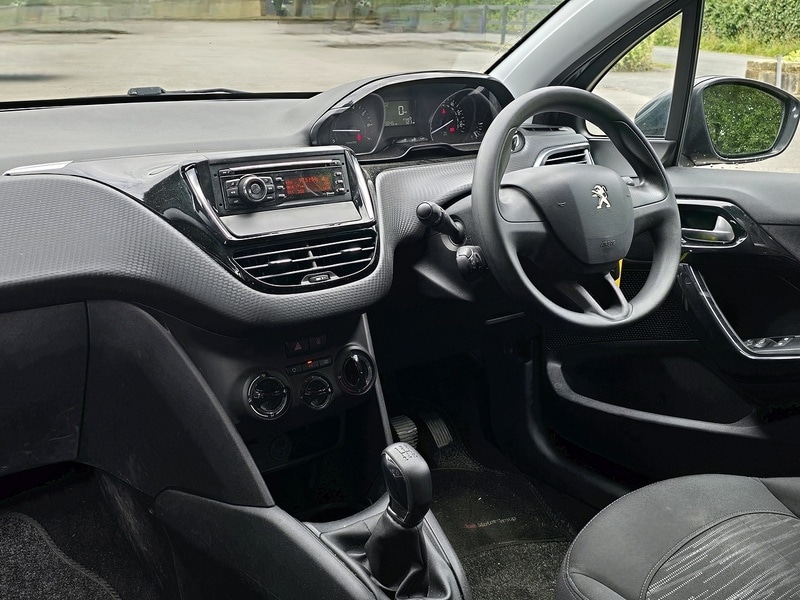 Used Peugeot 208 2016 for sale - 77437800: Photo 4