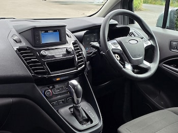 Used Ford Tourneo Connect 2021 for sale - 75620117: Photo