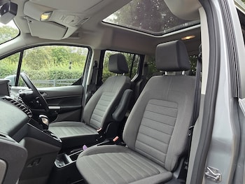 Used Ford Tourneo Connect 2021 for sale - 75620117: Photo