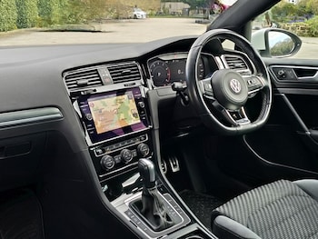 Used Volkswagen Golf 2020 for sale - 78078897: Photo