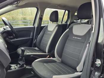 Used Dacia Logan MCV Stepway 2020 for sale - 74460127: Photo