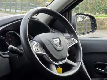 Used Dacia Logan MCV Stepway 2020 for sale - 74460127: Photo