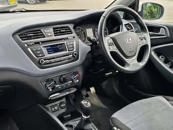 Used Hyundai i20 2016 for sale - 79647367: Photo