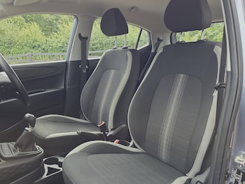 Used Hyundai i10 2024 for sale - 79459415: Photo