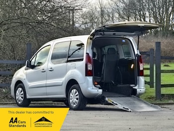 2018 - 1.6 BlueHDi 100 Feel 5dr ETG6