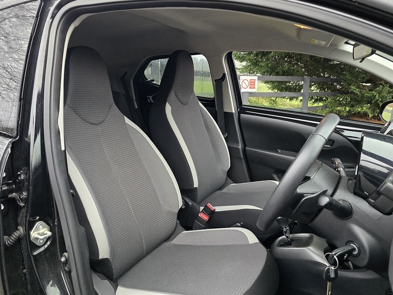 Used Toyota AYGO for sale - 77019404: Photo 12