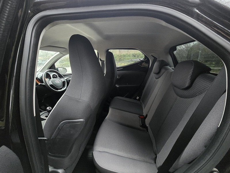 Used Toyota AYGO for sale - 77019404: Photo 8