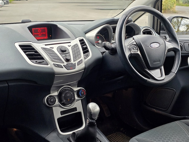 Used Ford Fiesta 2009 for sale - 77947051: Photo 2