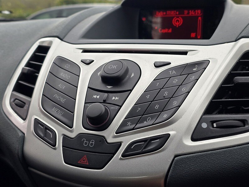 Used Ford Fiesta 2009 for sale - 77947051: Photo 9