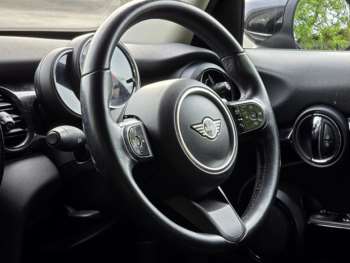Used MINI Hatch 2022 for sale - 74930715: Photo