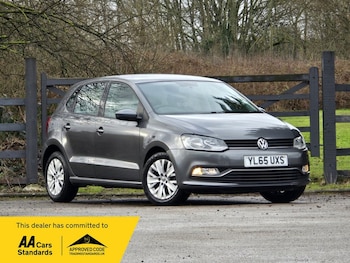 Used Volkswagen Polo 2016 for sale - 77149462: Photo