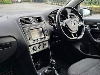 Used Volkswagen Polo 2016 for sale - 77149462: Photo