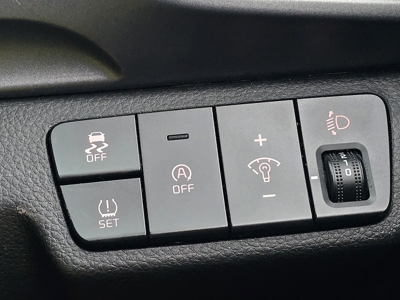 Used Kia Stonic 2022 for sale - 76973987: Photo 17