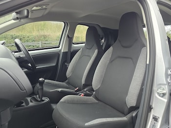 Used Toyota Aygo X 2023 for sale - 76848515: Photo