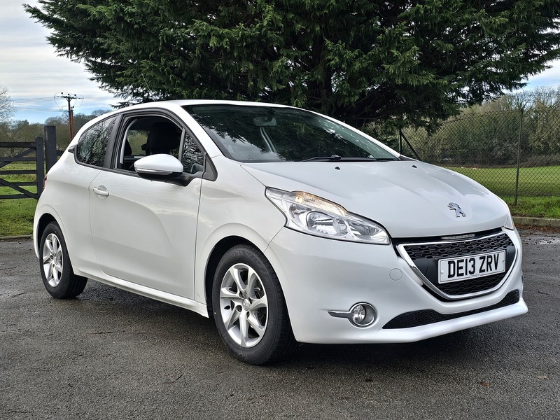 Used Peugeot 208 2013 for sale - 76973969: Photo 13