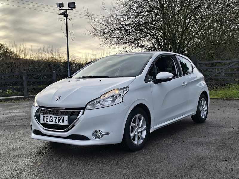 Used Peugeot 208 2013 for sale - 76973969: Photo 15