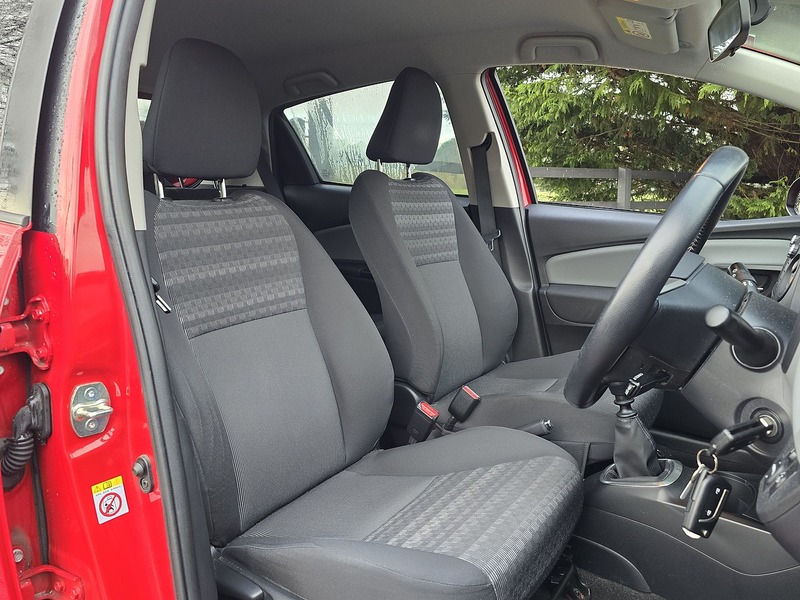 Used Toyota Yaris 2017 for sale - 76973988: Photo 13