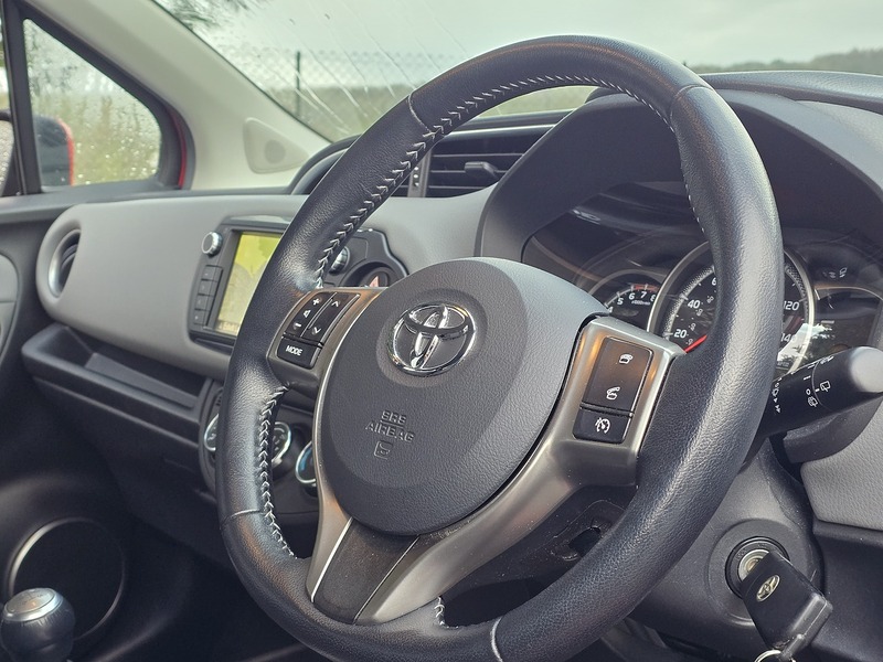 Used Toyota Yaris 2017 for sale - 76973988: Photo 14