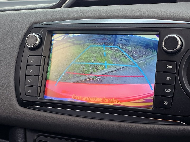 Used Toyota Yaris 2017 for sale - 76973988: Photo 17