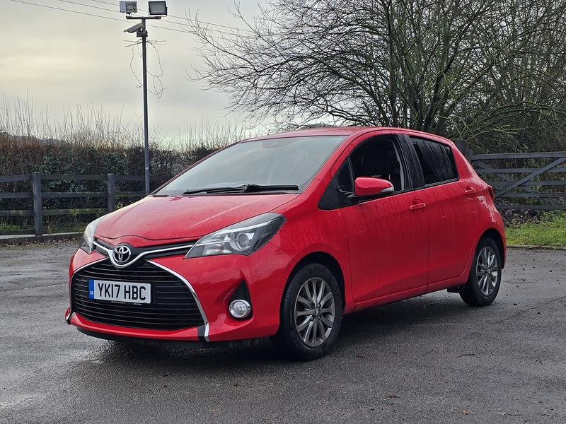 Used Toyota Yaris 2017 for sale - 76973988: Photo 24