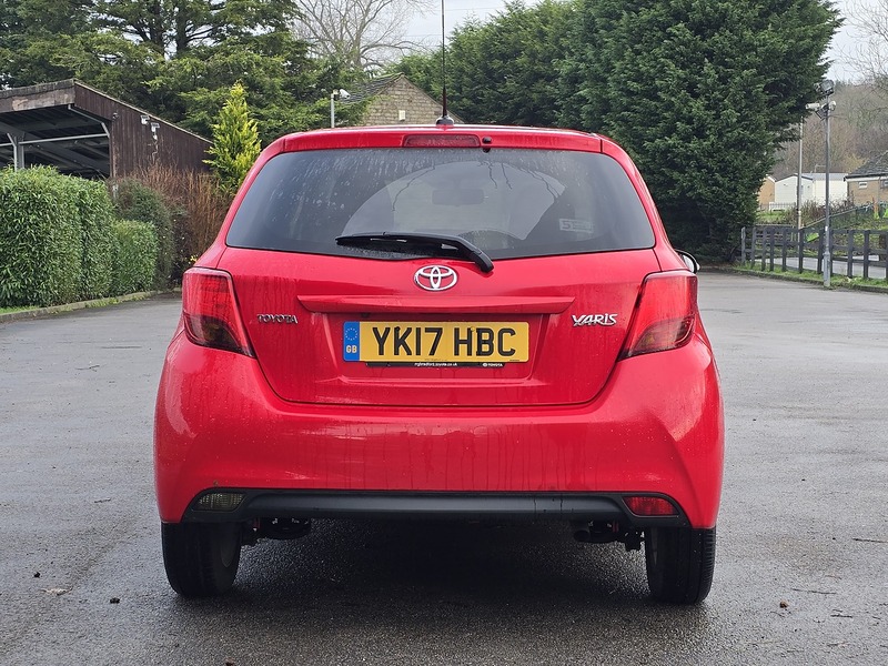 Used Toyota Yaris 2017 for sale - 76973988: Photo 27