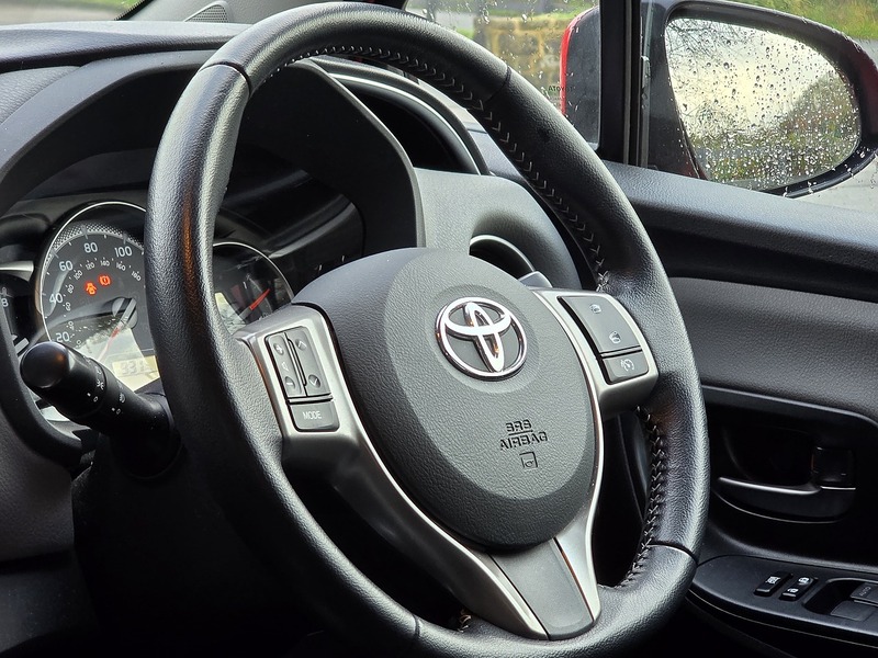 Used Toyota Yaris 2017 for sale - 76973988: Photo 5