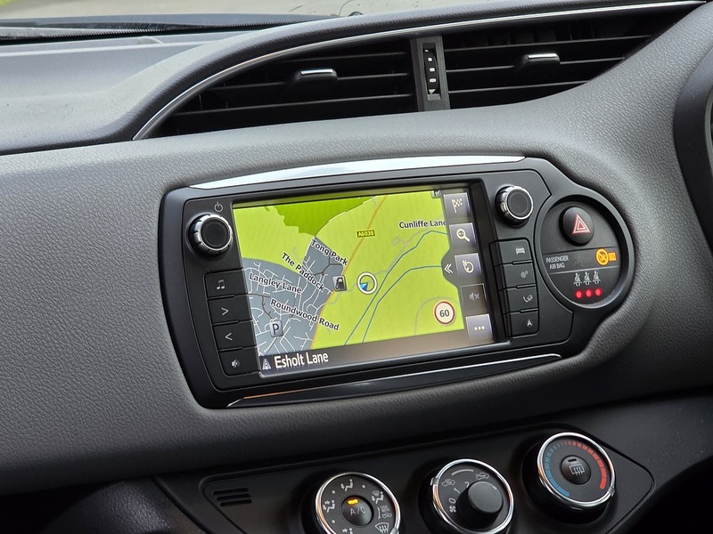 Used Toyota Yaris 2017 for sale - 76973988: Photo 6