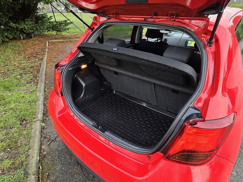 Used Toyota Yaris 2017 for sale - 76973988: Photo 8