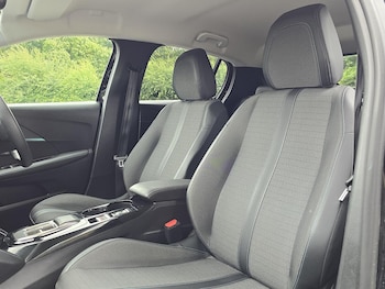 Used Peugeot 208 2023 for sale - 79311811: Photo