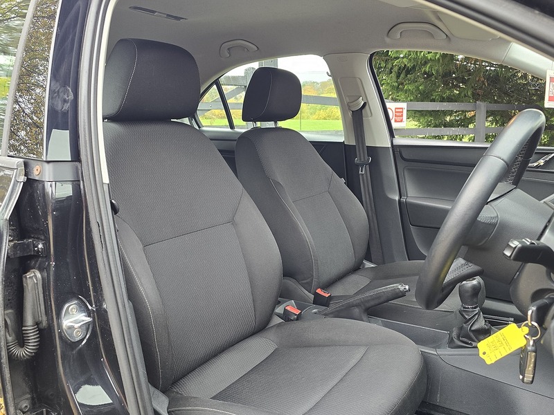 Used Skoda Rapid 2013 for sale - 76682366: Photo 11